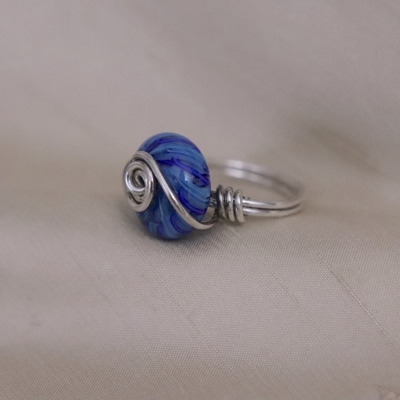 Unique Sterling Silver Swirled Blue Art Glass Ring - Size 6.5 - Picture 4 of 11